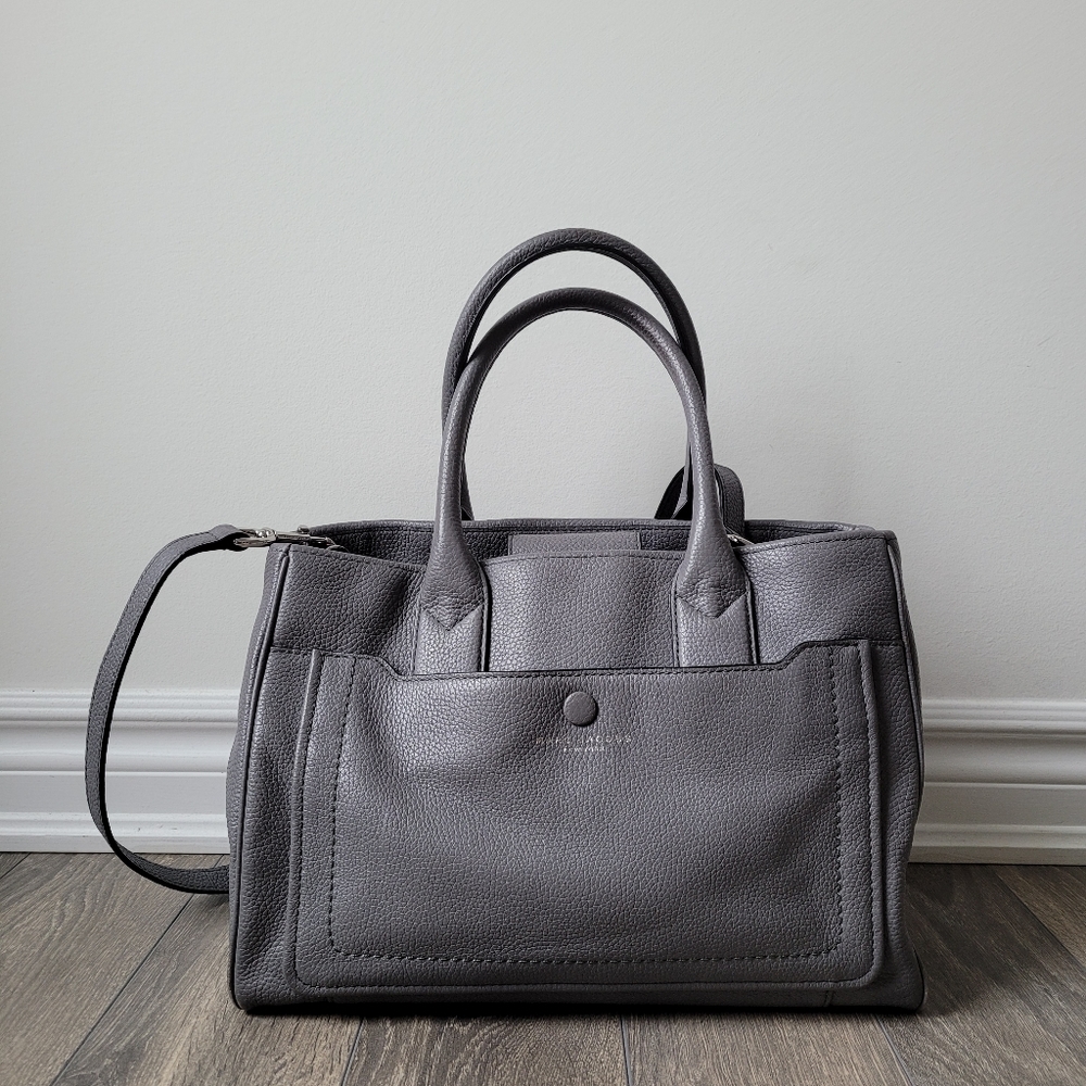 Marc Jacobs handheld bag in grey
